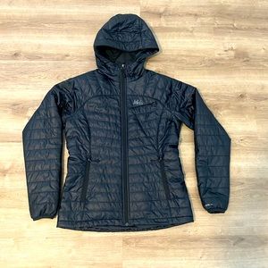 REI Women’s Medium Black Puffy Jacket Hooded pertex Eco polyfill